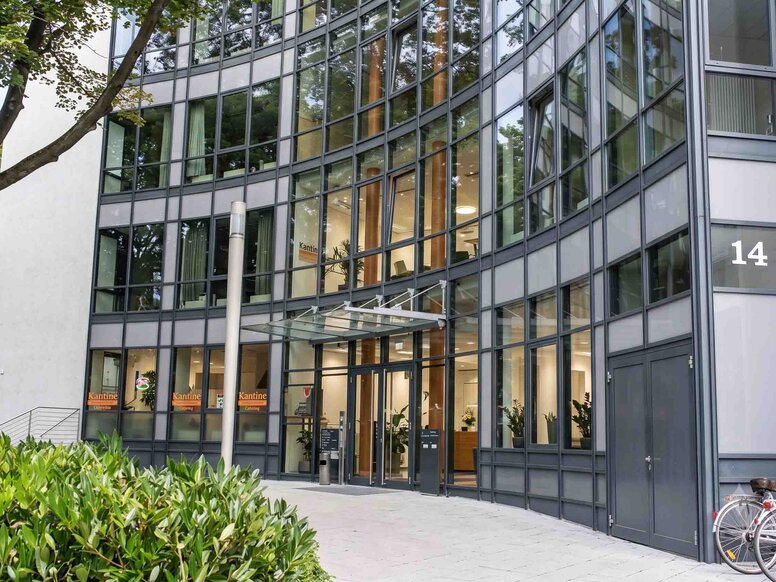 Aussenansicht des Schulgebäudes der WBS SCHULEN Magdeburg in der Maxim-Gorki-Straße 14  in Magdeburg 