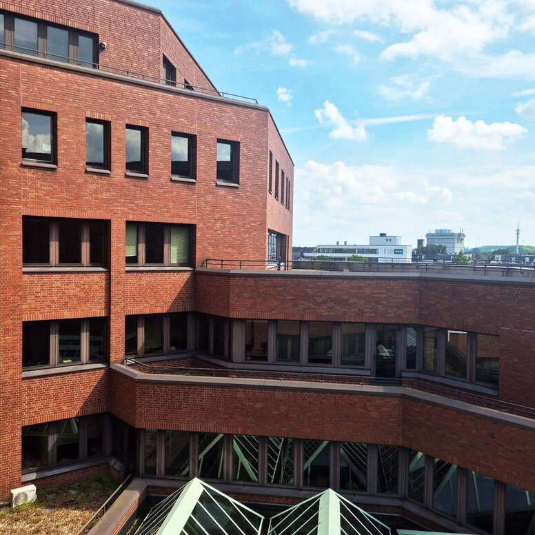 Außenansicht des Schulgebäudes der WBS SCHULEN in Hamm im Südring 4.