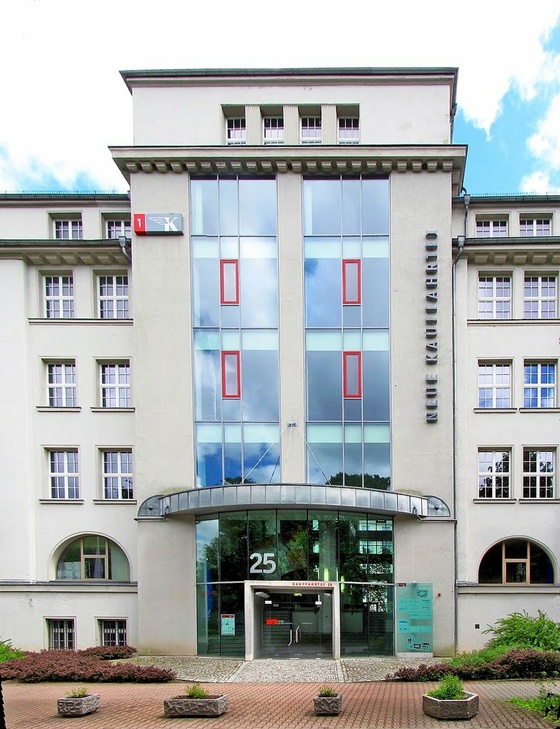 Berufsfachschule für Altenpflege Chemnitz Haupteingang